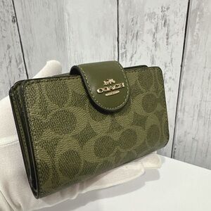NWT! COACH Medium Corner Zip Wallet In Signature Canvas/Olive